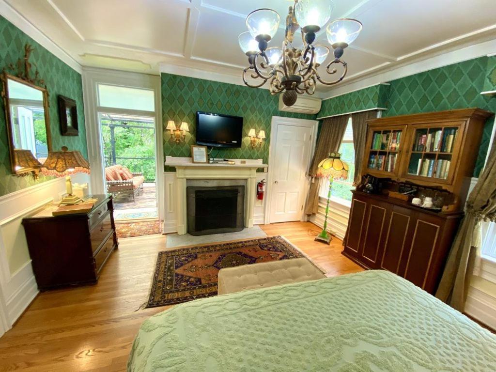 The Melange Inn Hendersonville Esterno foto
