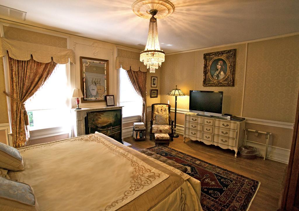 The Melange Inn Hendersonville Esterno foto